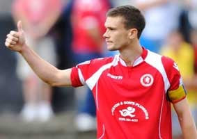 Cards clinch signing of defender Jack Parkinson from Welling