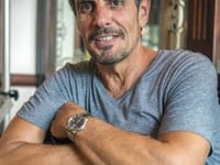 Acoustic celebration of town's music