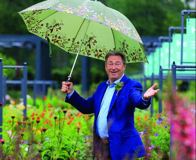 Alan opens new Wisley welcome centre