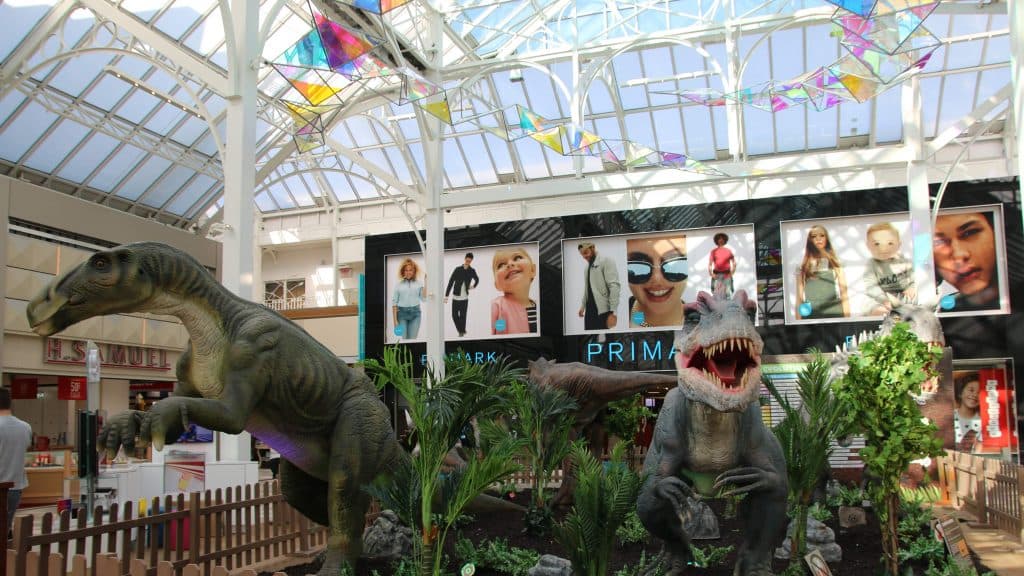 Dinosaurs on the loose wokingnewsandmail.co.uk Dinosaurs on the loose wokingnewsandmail.co.uk