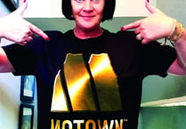 Radio Woking DJ interviews Motown royalty