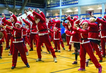 Santas run for Woking hospices