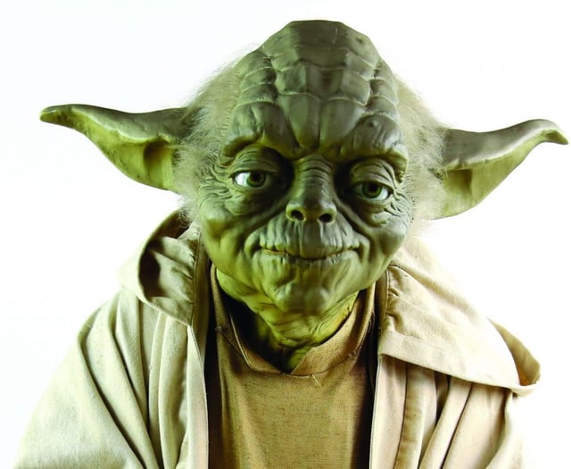 Ewbanks gears up for grand show biz auction