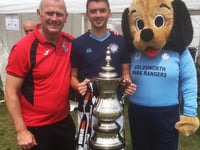 Dowse goes on the run for children’s football club