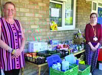 Community food table helping residents