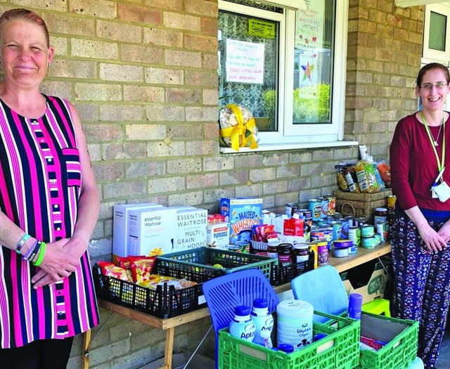 Community food table helping residents