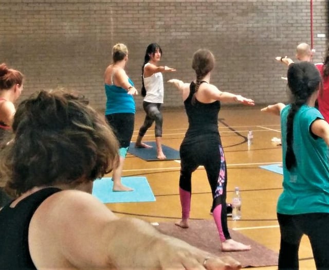 Shweta's Zoom yoga for Shooting Star Children's Hospice
