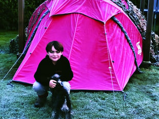 Cold snap doesn’t daunt Freddie on his sleep-out fundraising mission
