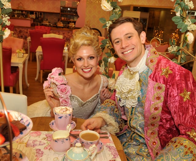 Cinderella and Prince Charming stop for tea in shopping centre 