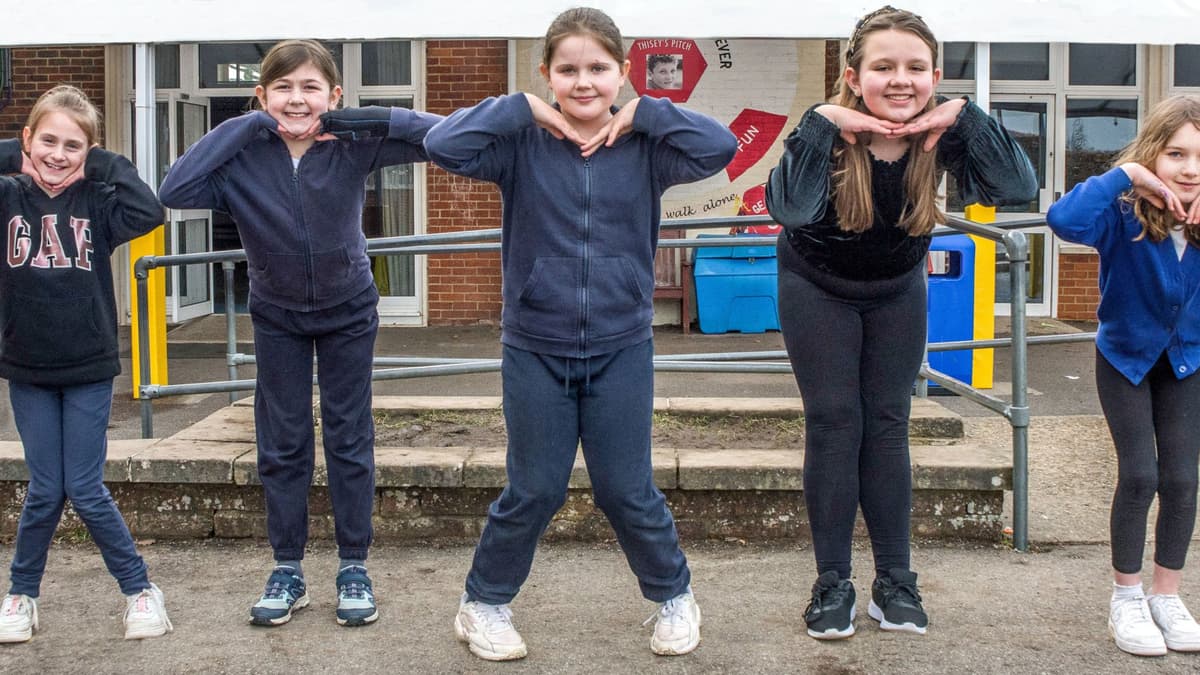 The Hermitage and Oak Tree schools in Knaphill enjoy feelgood factor