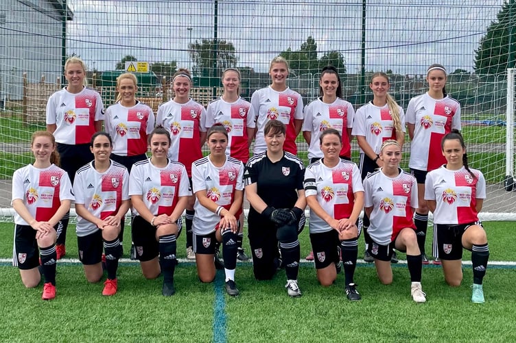 Woking Women face the camera earlier in the season.