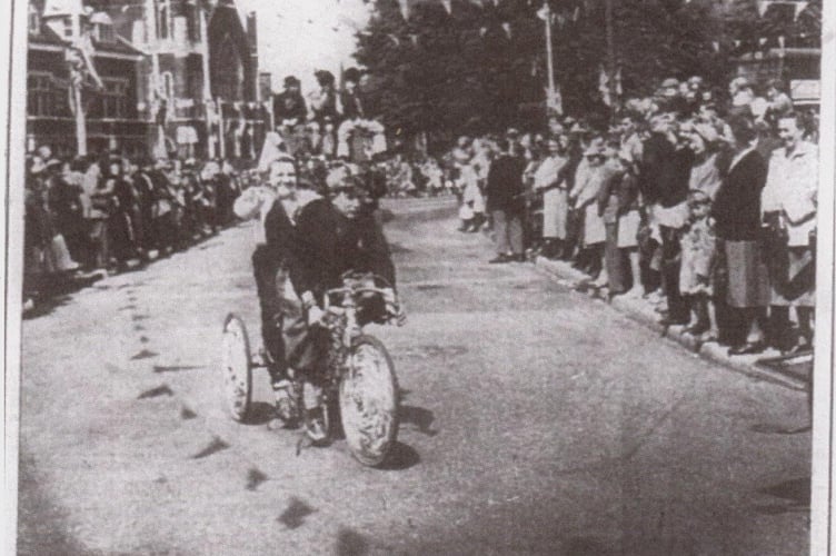 1953 coronation procession Woking