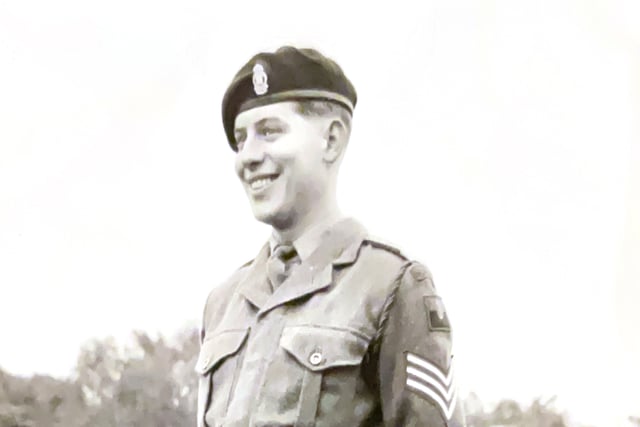 'It turned boys into men': former mayor recalls his National Service 