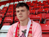 Midfielder agrees to return to Woking