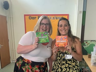 Bordon Tesco donates Matchmakers for men to Liss schools