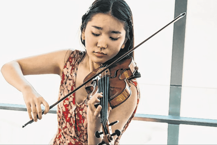 Keila Wakao plays a 1745 Italian violin
