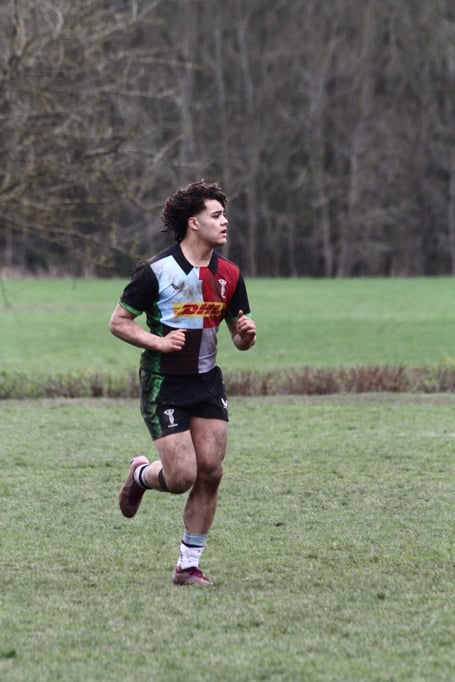 Zuko Robb playing for Harlequins