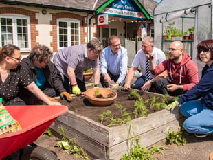 Kingsley Organisation charity gets £5,000 from Grundon Sand and Gravel