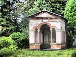 Cemetery walks a must due to brilliant guides and fascinating history