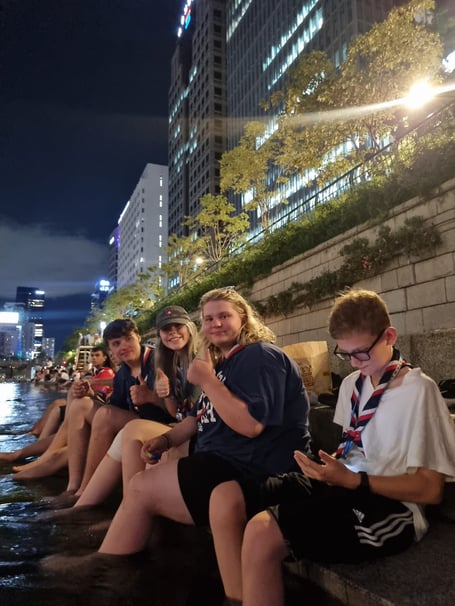 Scouts find a way to keep cool in sweltering South Korea