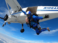 Intrepid hospice team raise £20,000 through skydive