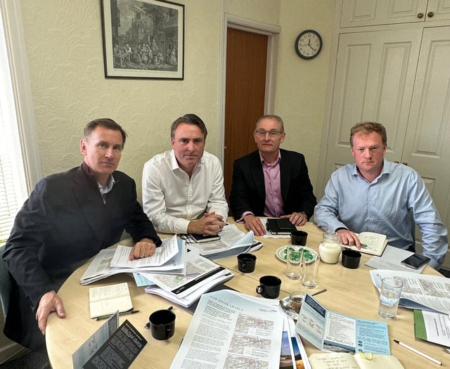MP Jeremy Hunt: Farnborough's weekend flights plan must be revisited