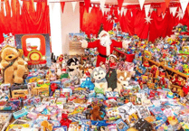 Forgotten Toys appeal run by Victoria Place helps thousands of kids