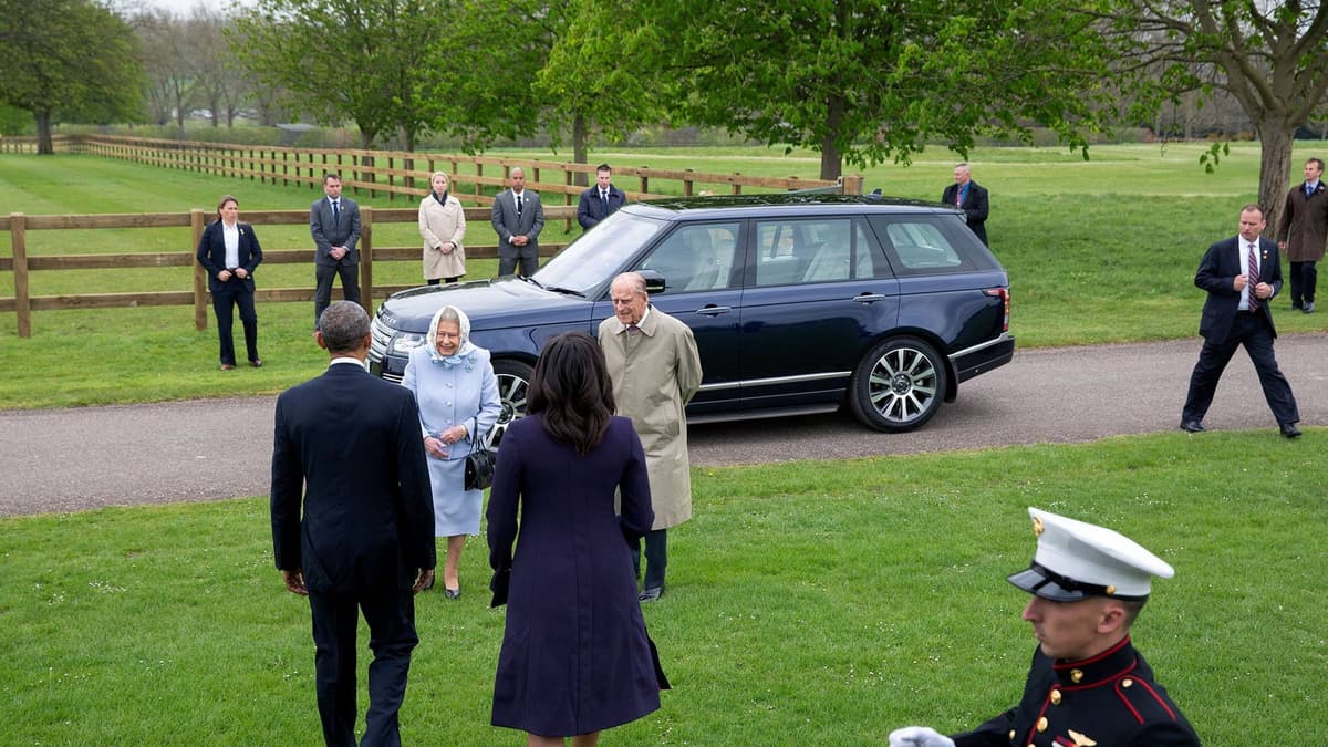 Range Rover Castle Queen's Range Rover which welcomed President Obama to Windsor Castle ...
