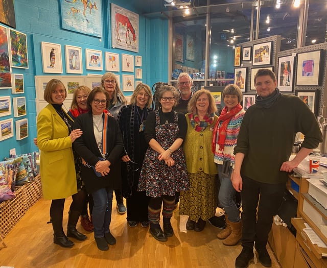 Popular Woking gallery opens its art to everyone