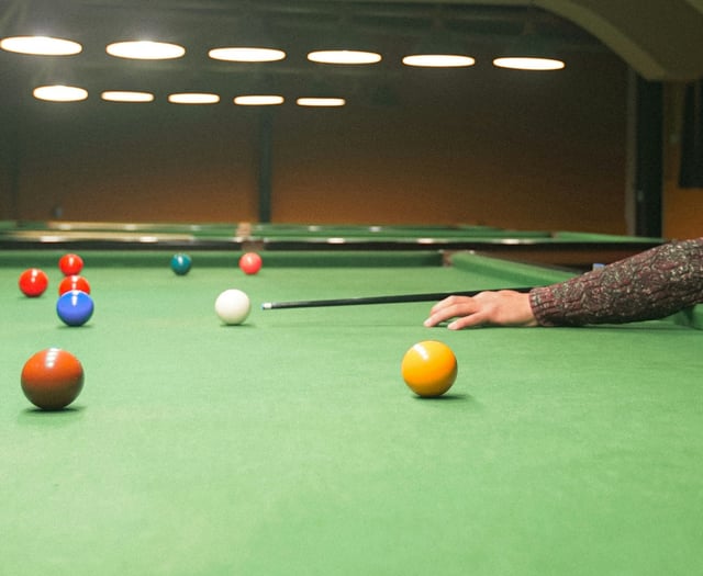 Woking Parkinson’s community given the cue to start playing snooker