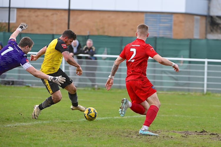 Manolis Gogonas scores Westfield's second goal against Metropolitan Police (Photo: Andy Fitzsimons)