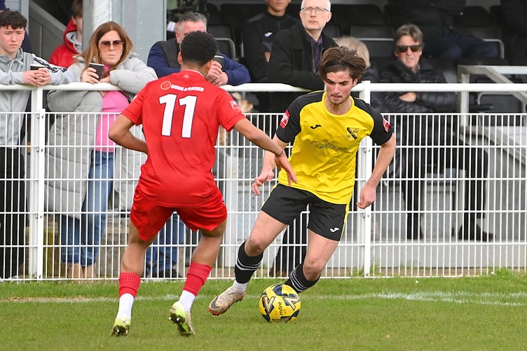 Action from Westfield's 2-0 win against Metropolitan Police (Photo: Andy Fitzsimons)