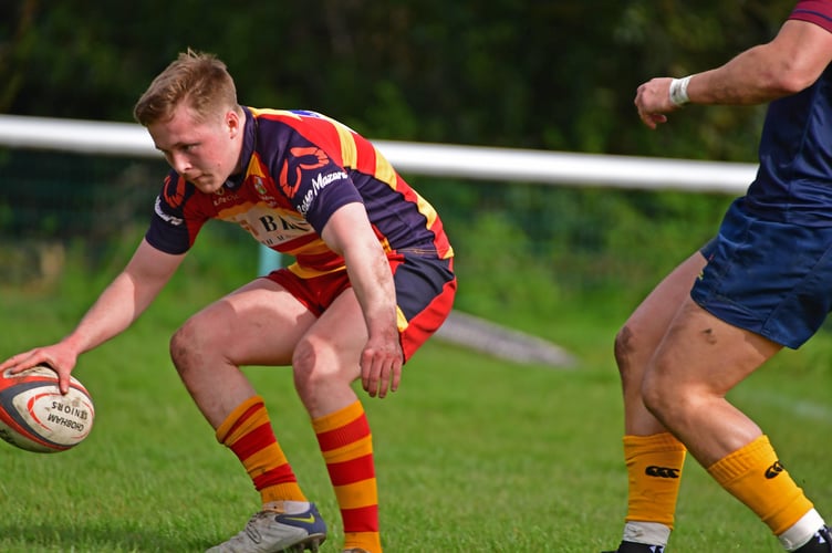 Chobham's Finn Livingstone scoring a try (Photo: John O'Brien)