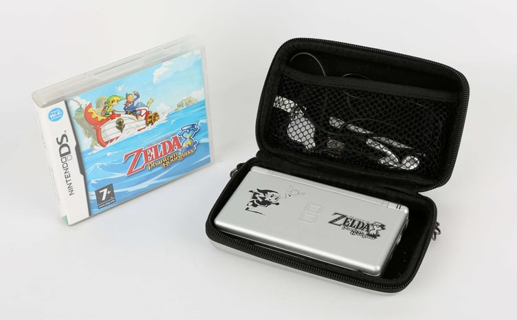 Nintendo DS Lite in The Legend of Zelda Phantom Hourglass limited edition