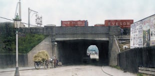 Peeps into the Past: Complaints about Victoria Arch go back 120 years