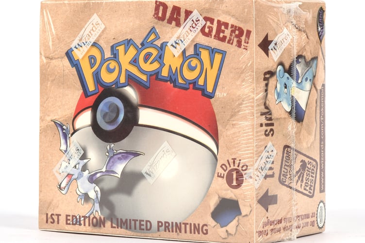 Booster box from the Fossil expansion, 