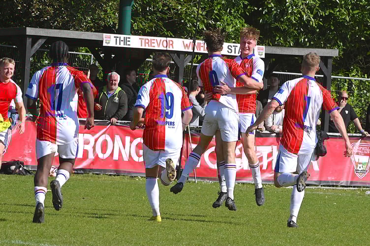 Knaphill celebrate Seb Karczewski's goal against Tadley Calleva (Photo: Knaphill FC)