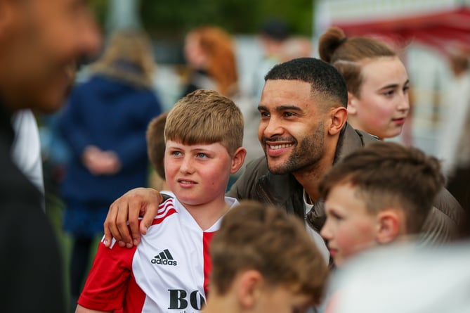 Dennon Lewis having photos with the fans (Photo: Phil Fiddes)