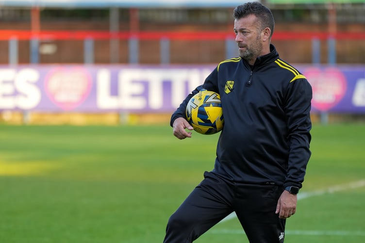 Ian Selley has left Westfield to fill the vacancy at Leatherhead