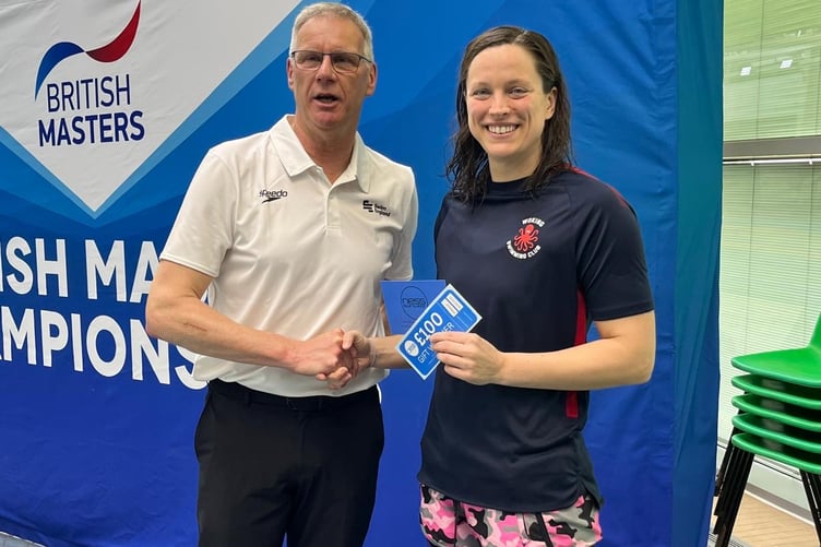 Top female decathlon swimmer Gina Heyn