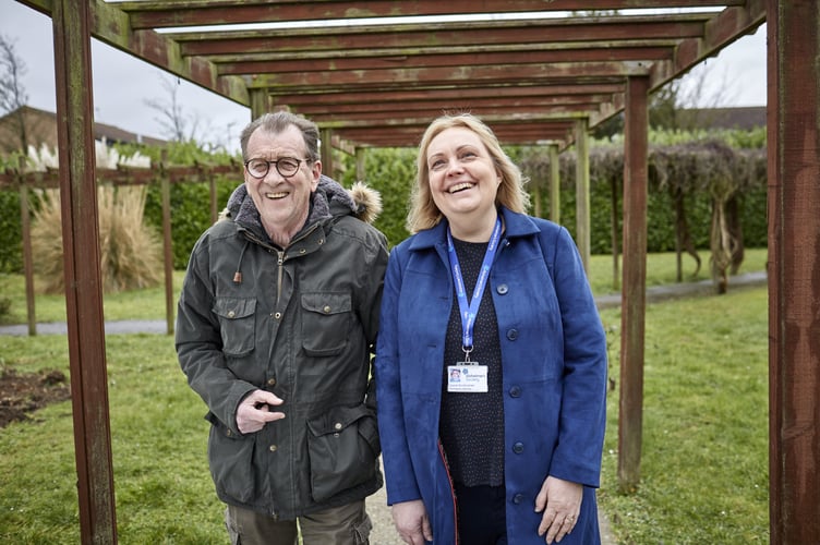 Dementia Adviser supporting service user