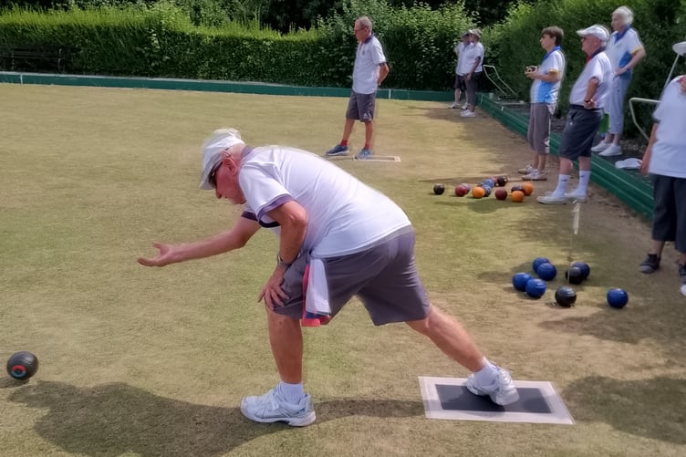 Mayford Hall Bowls Club had a mixed week of results
