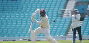 Blake shines as Surrey stay ahead