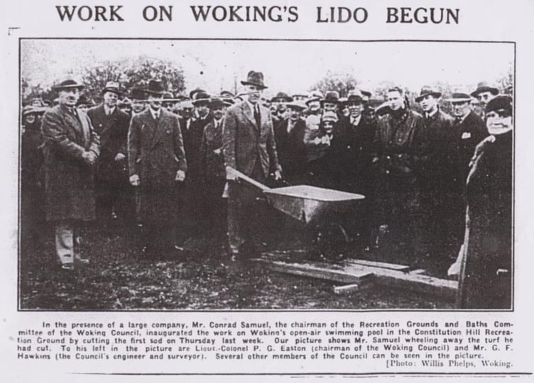 Work starts on Woking lido in 1935