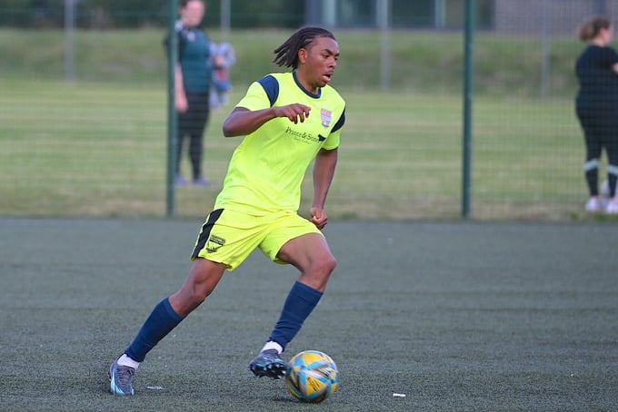 Knaphill have signed Quincy Ajao for the 2024-25 season