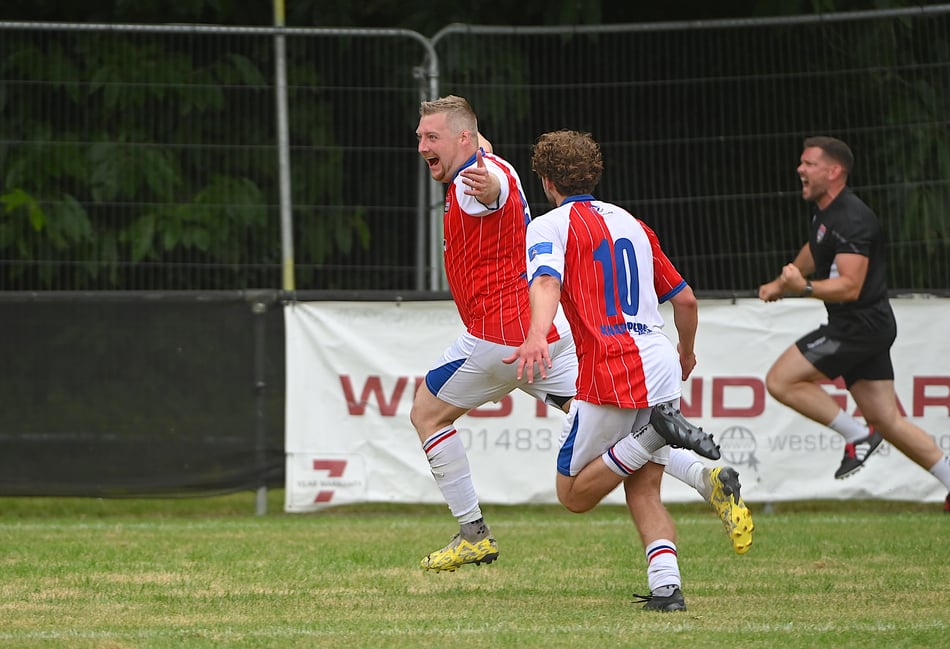 Knaphill secure hard-fought win against Sutton Common Rovers