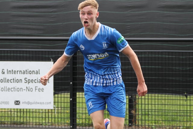 Nine players agree to stay at Sheers