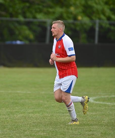 Knaphill's Dale Burnham in action against Alton