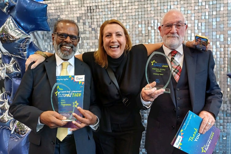 Sammy and Neil, right, with hospital manager Carla Roadnight