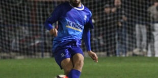 Sheers fall to heavy defeat at Corinthian-Casuals